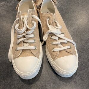 Chuck Taylor All Star Lift Bow sz 7.5